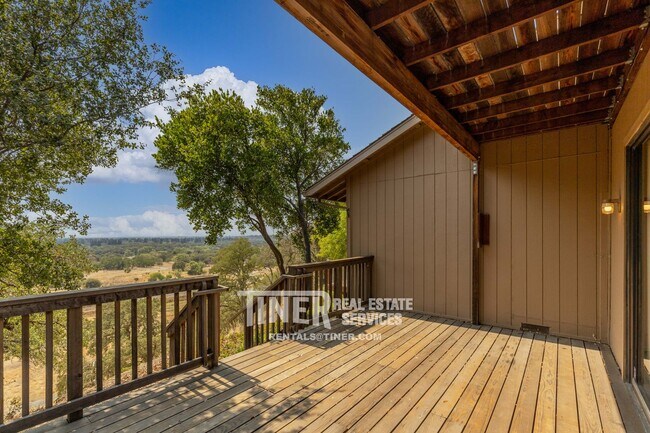Building Photo - Fabulous Views of the American River at Th...