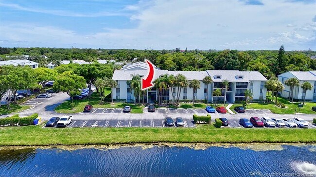 Foto del edificio - 1008 Green Pine Blvd