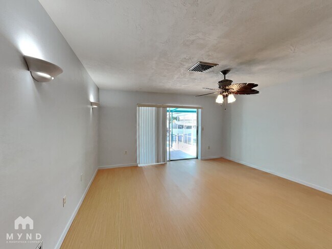 Foto del edificio - 968 Wicks Dr