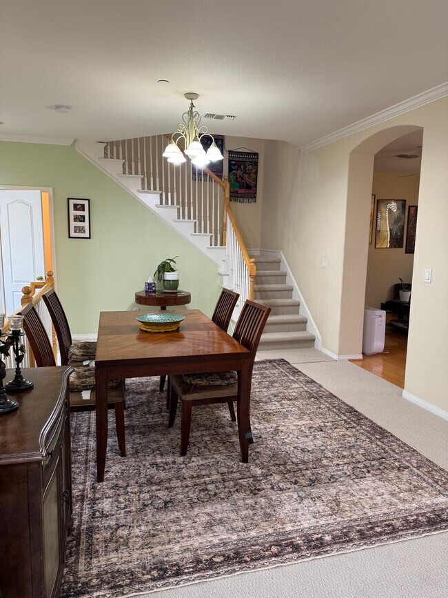 Dining Room - 632 Meyer Ln