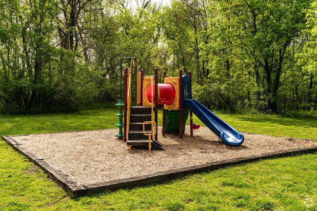 Playground - River Retreat Apartments