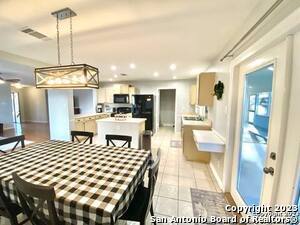 Foto del edificio - 4703 Roxcove Dr
