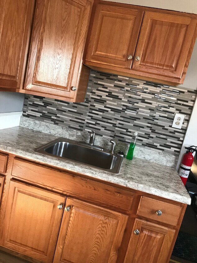 Foto principal - 340 S Bouquet St
