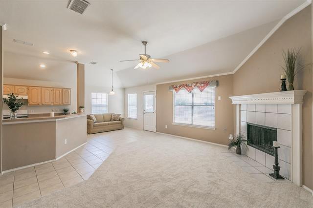 Foto del edificio - 8301 Clearbrook Dr