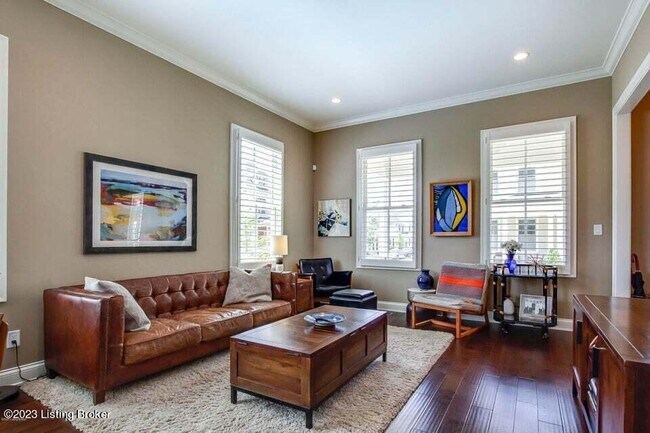 Foto del edificio - 6121 Mistflower Cir