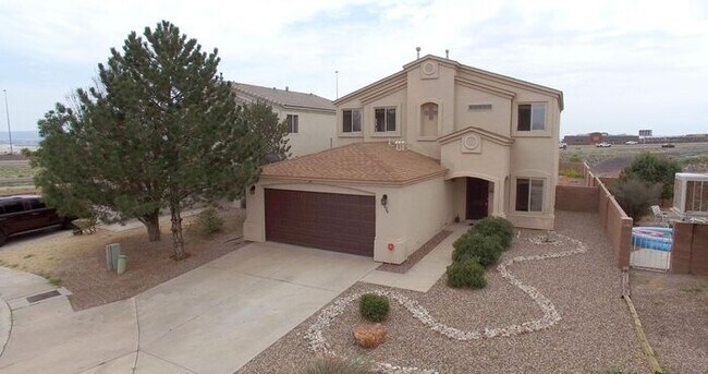 Building Photo - Large Beauty on Culdesac !!!