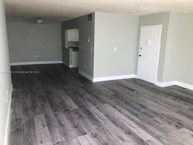 Building Photo - 6901 SW 147th Ave