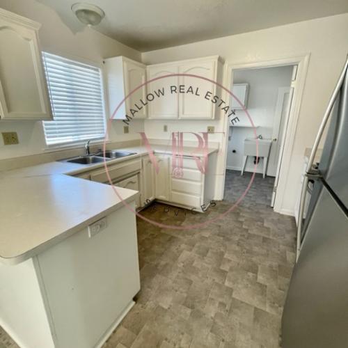 Foto del edificio - 1221 Swezy St