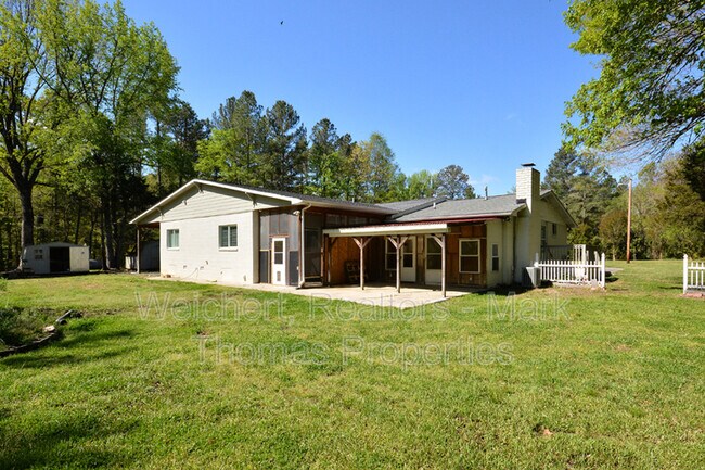 Building Photo - 2905 Neville Rd