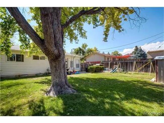 Wonderfully conditioned and conveniently located updated ranch in Westminster! Showings begin 8/7... - Wonderfully conditioned and conveniently located updated ranch in Westminster! Showings begin 8/7... House