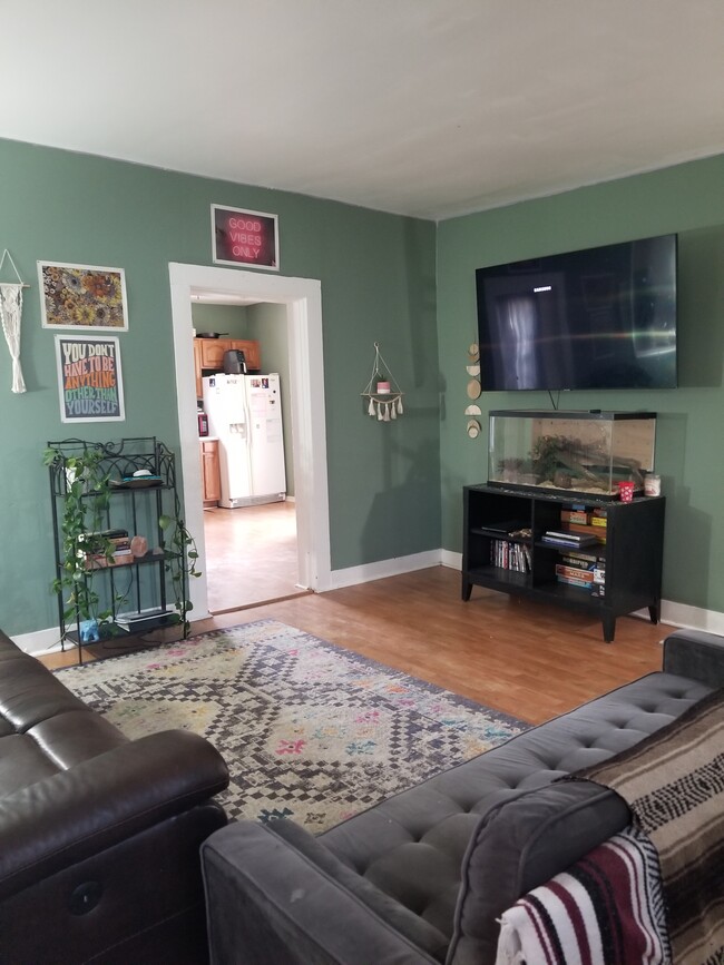 Living Room - 1140 Franklin Ave