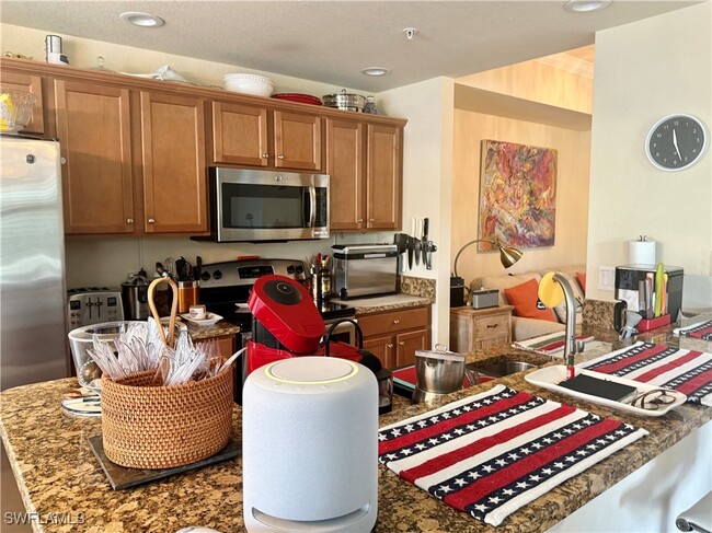 Building Photo - 9723 Acqua Ct