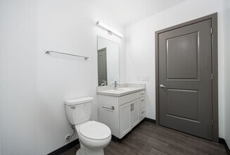 Interior Photo - Vera on Broad