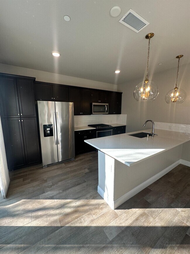 Foto del edificio - 1325 E Via Viola Way