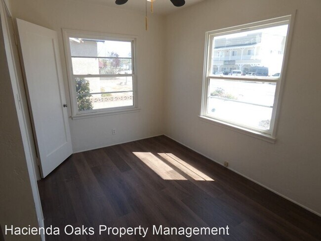 Foto del edificio - 2 br, 1 bath House - 325 E. Clark Ave