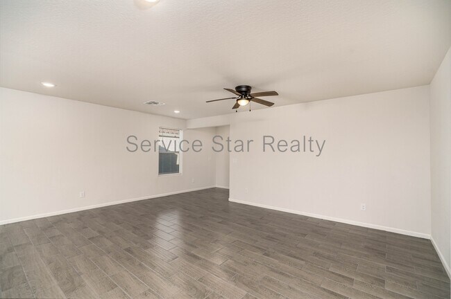 Foto del edificio - 24516 W Pima St