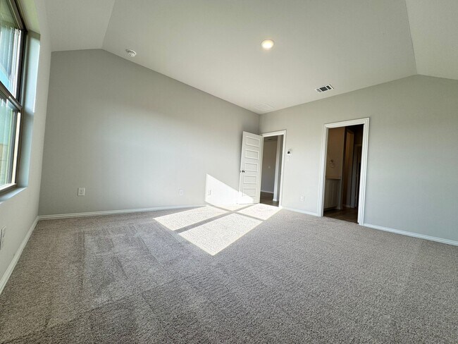 Foto del edificio - 2022 Sycamore Ridge Trl