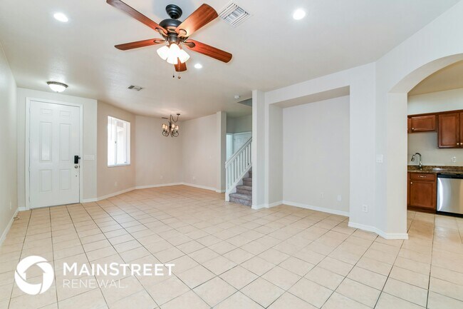 Foto del edificio - 9793 Roundstone Cir