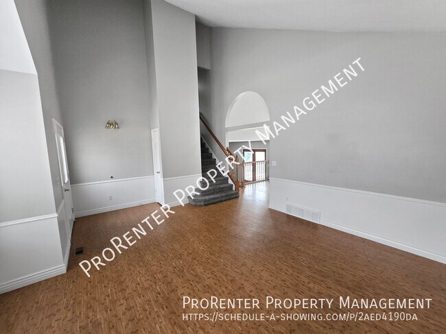 Foto del edificio - 1401 Ash Dr