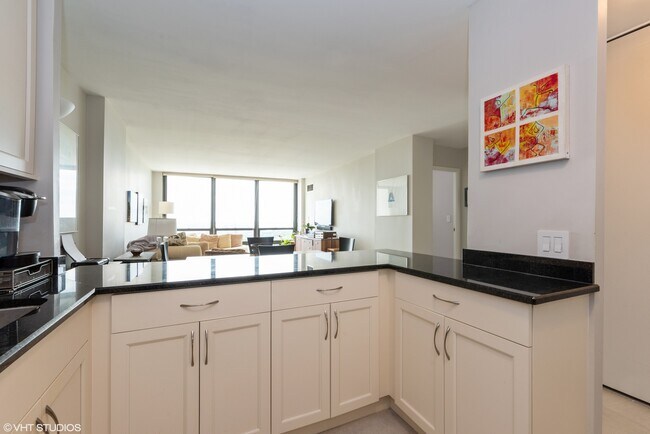 Foto del edificio - 1636 N Wells St