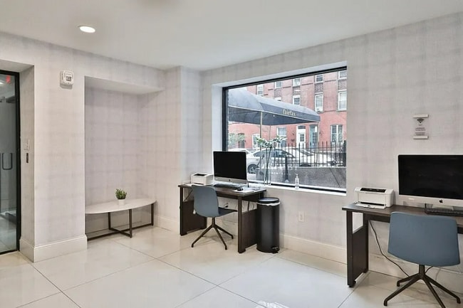 Photo - 4241 Locust St Apartment