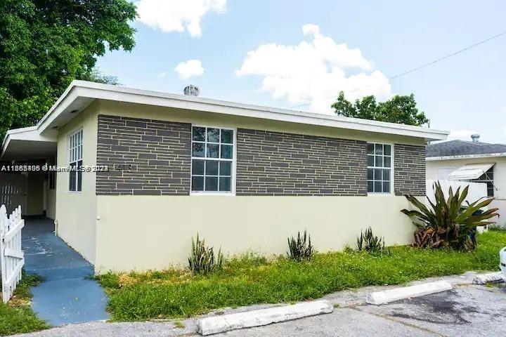 Primary Photo - 413 SW 4th Terrace