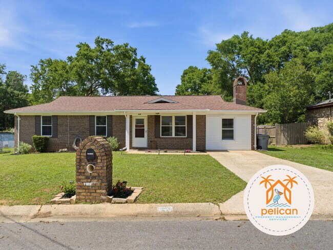 Foto del edificio - "Charming 3-Bedroom Retreat on Deedra Avenue - Spacious Living at 1325 Sq Ft in Pensacola!"