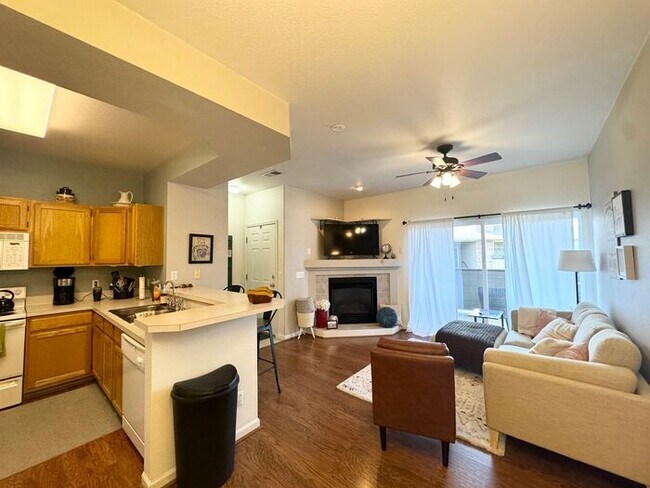 Building Photo - 2 Bedroom, 2 Bathroom Condo In Fort Collins with Pool and Clubhouse Access! Great Location Harmon...
