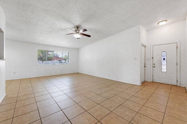 Building Photo - 1207 W Rundberg Ln