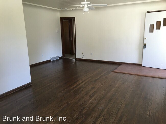 Foto del edificio - 3 br, 2 bath House - 1438 N. Foote Avenue