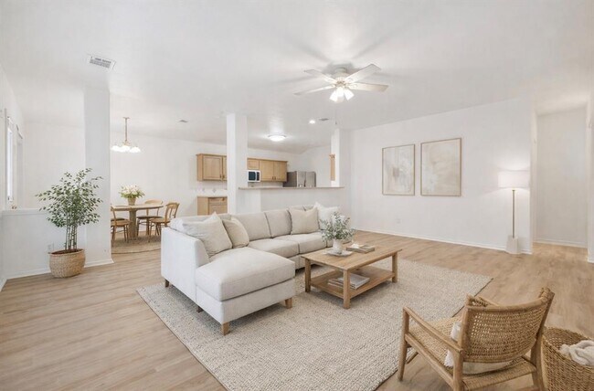 Foto del edificio - 1611 Sunnycrest Cir