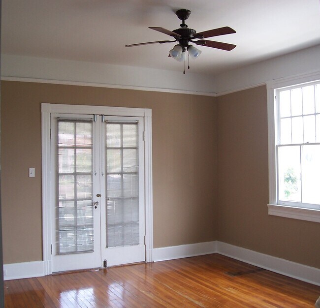 Dormitorio delantero - 4300 S Johnson St