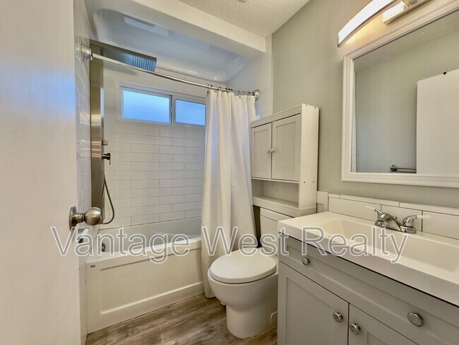 Building Photo - 3717 Webber Rd