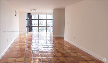 Building Photo - 6423 Collins Ave