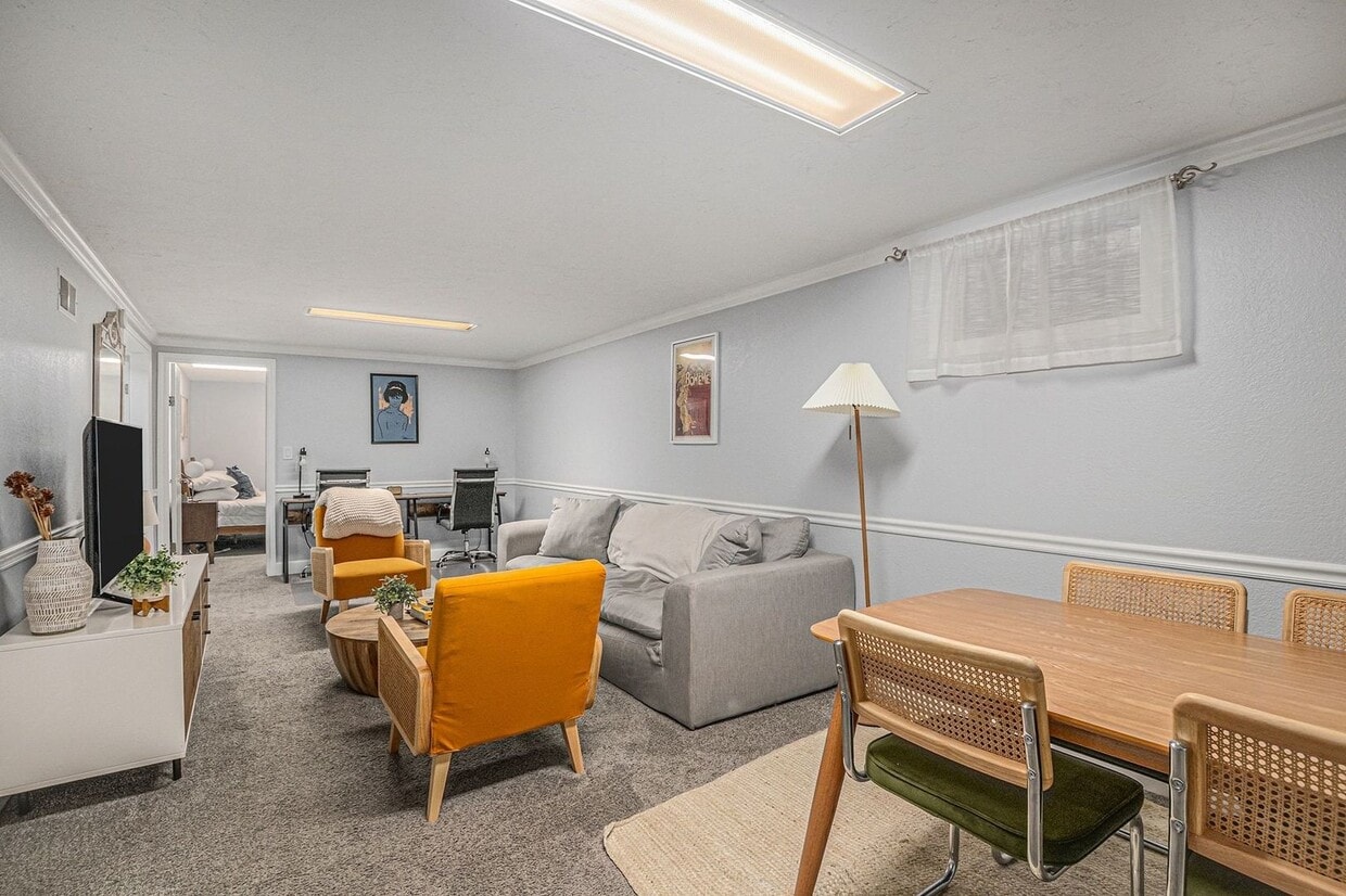 Golden Duplex > Unit is fully furnished feels like NEW! - Golden Duplex > Unit is fully furnished feels like NEW!