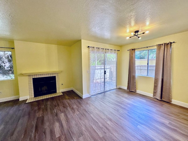 Building Photo - 11275 Avenida De Los Lobos