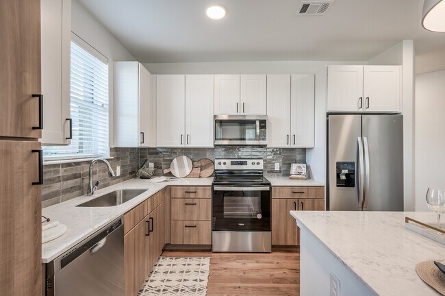 Building Photo - Discover Luxury in Motion