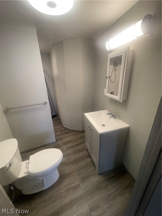 Building Photo - 12007 Beulah Ave