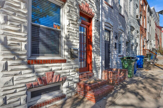 Foto del edificio - 232 S Castle St