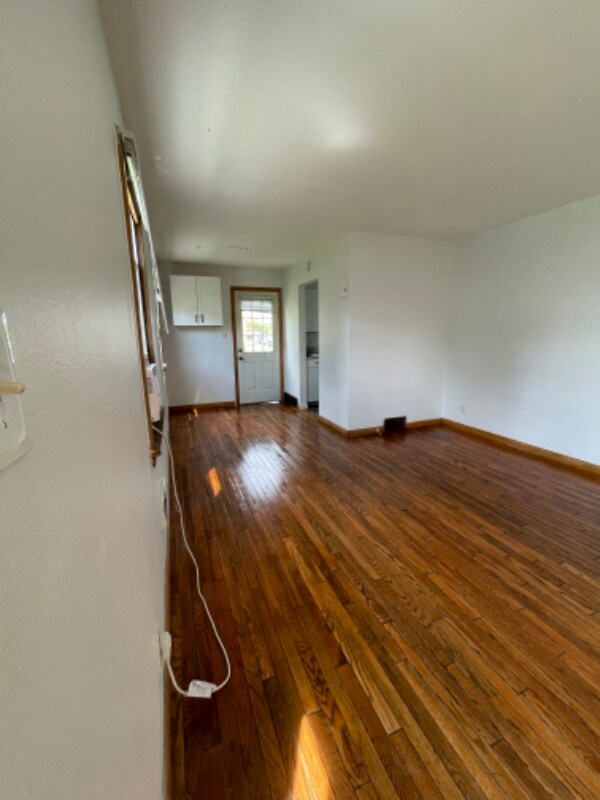 Foto del edificio - 422 Florence Ave