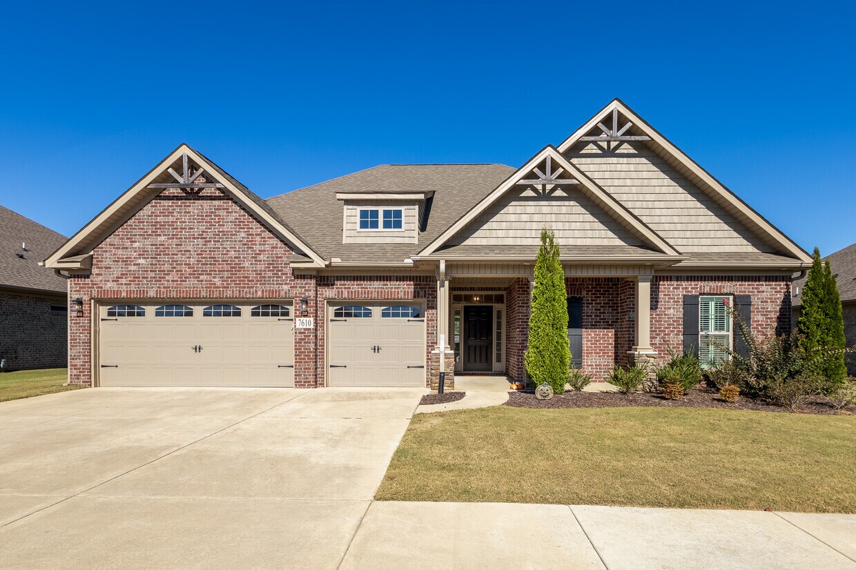 Primary Photo - 7610 Flint Crossing Cir SE