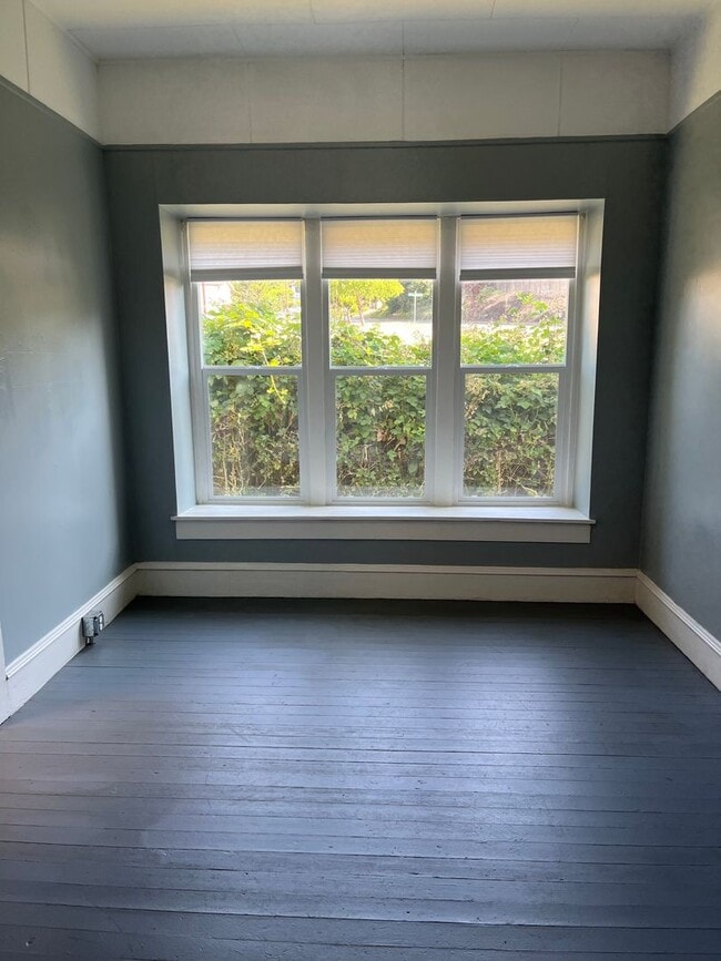 Foto del edificio - Cute and clean 2 Bedroom 1 Bathroom home in the heart of Roseburg.