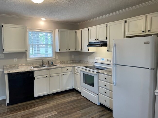Kitchen - 211 W Judd St