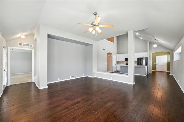 Foto del edificio - 901 Remington Ranch Rd