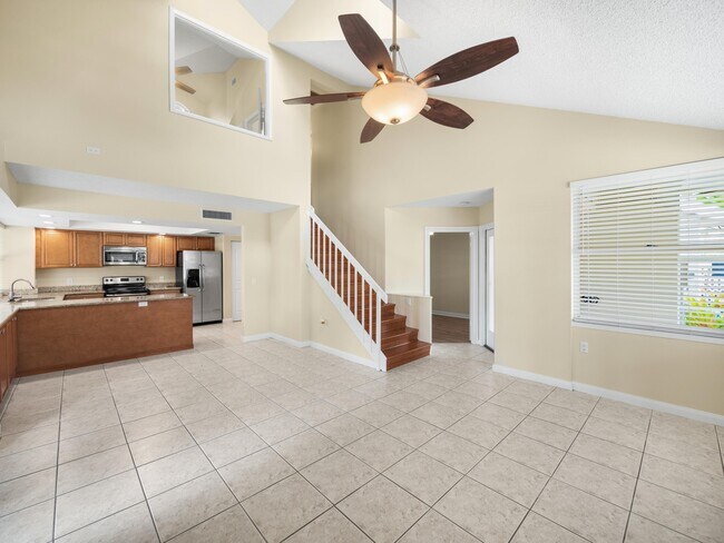 Building Photo - 3658 SW Sunset Trace Cir