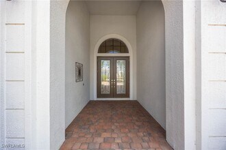 Building Photo - 8950 Shenendoah Cir