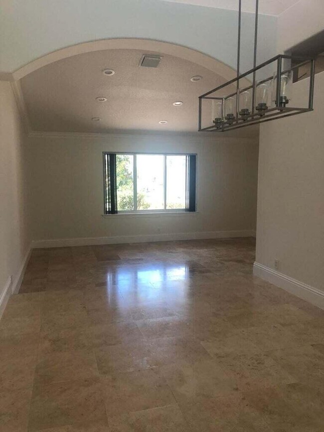 Foto del edificio - 8649 NW 57th Ct