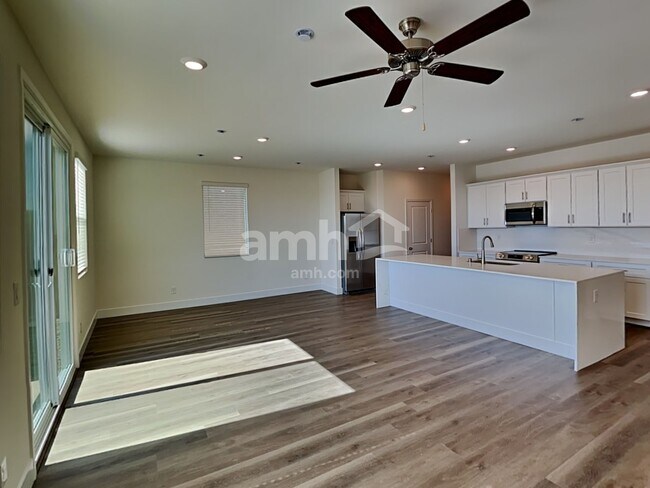 Foto del edificio - 10172 Mountain Crest St