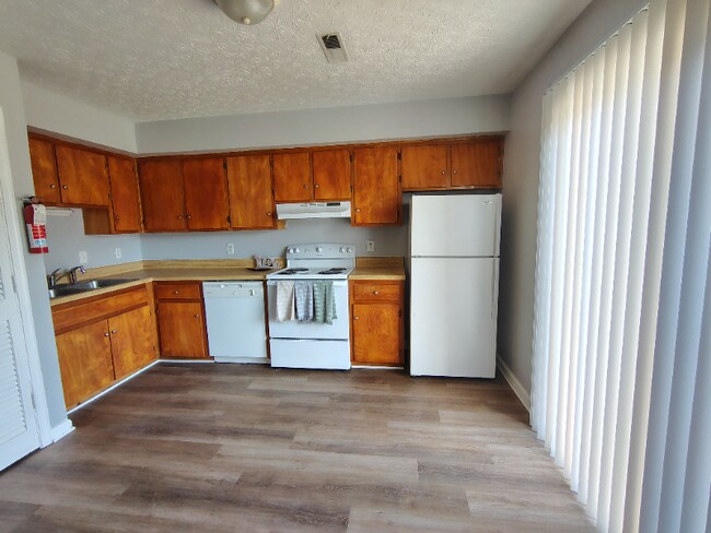 Building Photo - 54 Ferguson Dr