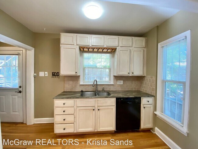 Building Photo - 3 br, 1.5 bath House - 2539 S. Cincinnati ...